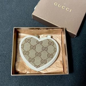 S⭕️LD. Authentic Gucci Heart Coin Purse